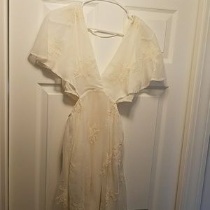 Beautiful ASTR white side cutout dress